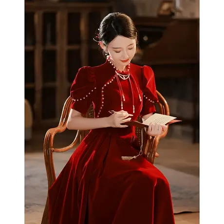 旗袍敬酒服新娘夏季酒红色结婚订婚礼服连衣裙回门中式钉珠中长款图片