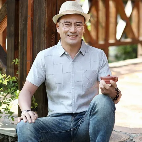 爸爸短袖衬衫中年男士半袖冰丝衬衣夏季薄款爷爷装夏天老人上衣服图片