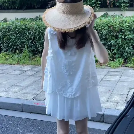 欧货2025夏时尚百搭圆领无袖立体花朵拼接网纱背心女韩系甜美小衫图片