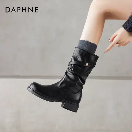 达芙妮短靴黑色靴子女中筒靴2026新款冬平底堆堆靴粗跟骑士马丁靴图片