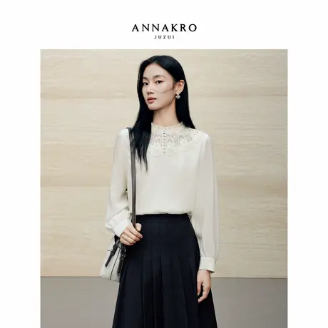 玖姿安娜蔻法式浪漫木耳边圆领蕾丝拼接醋酸上衣女2026春季新款图片