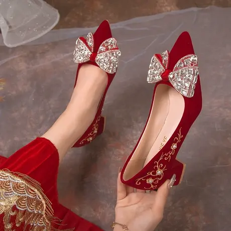 婚鞋女鞋红色新娘鞋中式秀禾服婚纱两穿高跟鞋水钻蝴蝶结婚鞋单鞋图片