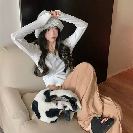 气质V领修身收腰莫代尔长袖t恤女士春秋季小众不规则弧形下摆上衣商品大图