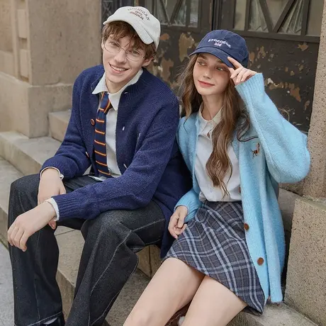 唐狮秋冬季毛衣情侣款贴补卡通小狗休闲百搭时尚开衫毛线衫TM商品大图