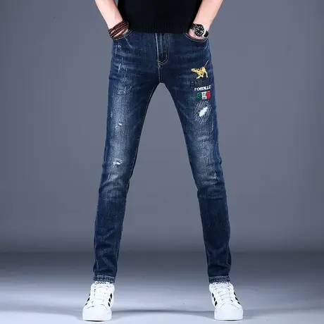 男士新款牛仔裤子简约修身刺绣破洞补丁小脚裤2023春秋潮牌百搭裤图片