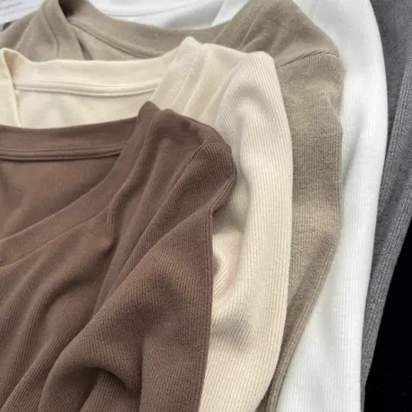 慕斯磨毛软绵绵短款上衣简约气质v领长袖t恤女春秋修身显瘦打底衫图片