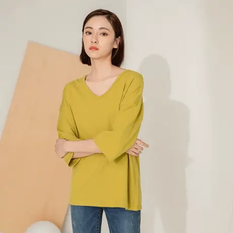 桔熊秋冬季简约通勤V领柔软打底衫纯色宽松上衣女装大码AB17666商品大图