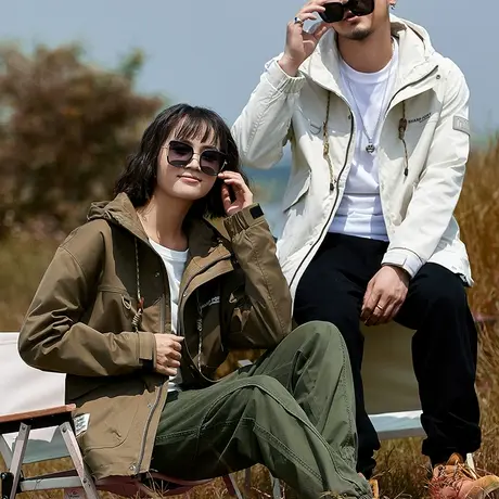 休闲潮流情侣夹克外套大码男外衣户外运动连帽休闲男休闲夹克外套图片