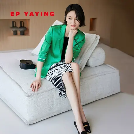 EP雅莹女装 垂感缎面醋酸一粒扣西装外套 2023新款1139B图片