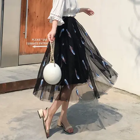 【换购10】春秋新款显瘦羽毛刺绣长裙仙女裙中长网纱半身裙a字裙图片