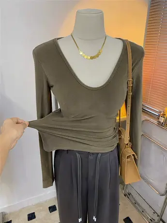 基础款穿搭羊绒保暖低领口鸡心领修身套头打底衫长袖T恤女秋冬装图片