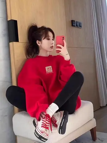 本命年红色无帽卫衣女2024新年新款加绒加厚宽松遮屁股小个子上衣商品大图