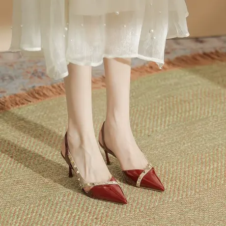 2024年夏季新款铆钉尖头气质单鞋女细跟性感漆皮一字带绊脚高跟鞋图片