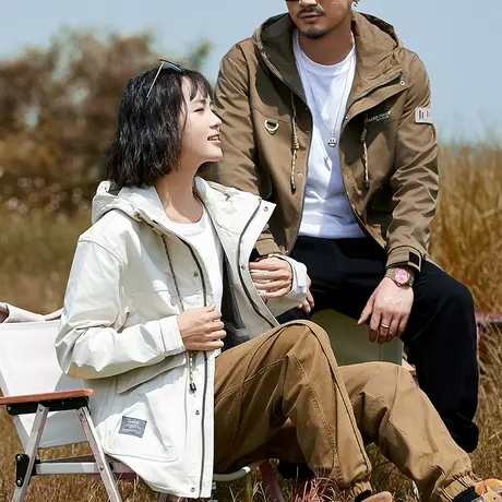 户外运动连帽休闲男外套休闲潮流情侣夹克外套大码男休闲夹克外衣图片