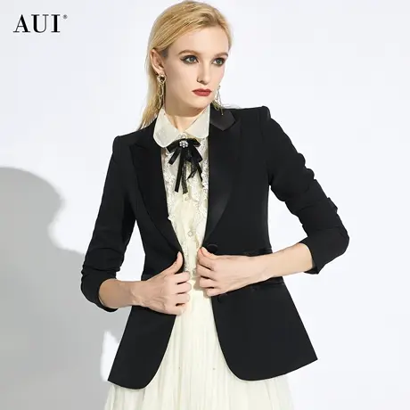 AUI黑色职业气质短款修身小西装外套女2024春秋新款垫肩收腰西服图片