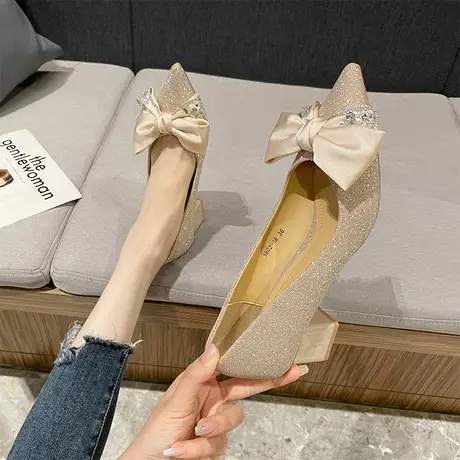 2023春夏新款蝴蝶结水钻高跟鞋女粗跟性感尖头浅口百搭仙女风单鞋图片