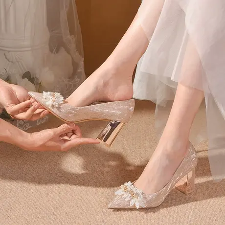 粗跟婚鞋女2023年新款秀禾主婚纱两穿孕妇新娘鞋水晶高跟鞋不累脚商品大图