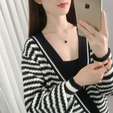 条纹针织开衫女2023春秋外搭宽松上衣短款长袖韩系软奶风毛衣外套商品大图