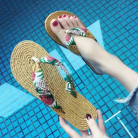 网红凉拖鞋女夏时尚外穿防滑平底海边度假人字拖百搭夹脚沙滩鞋潮图片