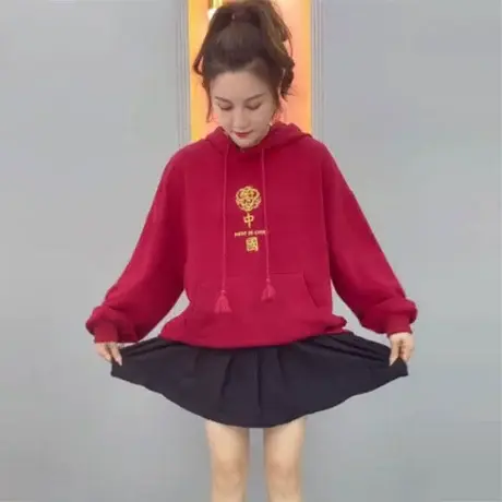 2023秋季薄款红色连帽卫衣女中国风宽松韩版百搭字母上衣外套潮图片