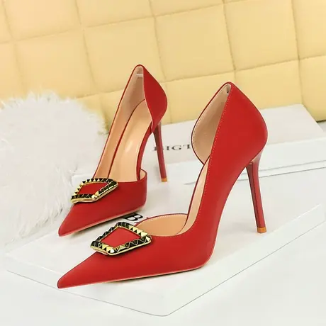 酒红色超高跟鞋女2024年新款水钻侧空百搭职业工作鞋细跟尖头单鞋图片