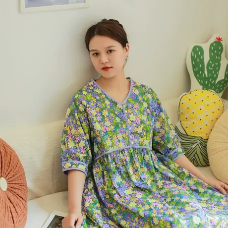胖妹妹夏季2023新品棉质绿色花朵转色连衣裙 大码微胖V领短袖长裙商品大图