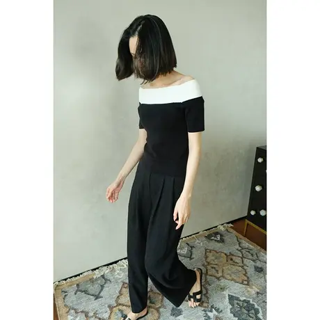 24春夏新款时髦洋气一字肩针织衫蓝鲸丝柔软舒适亲肤高弹显瘦上衣图片