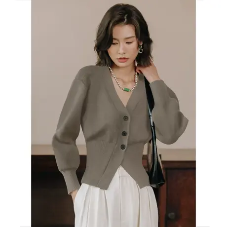 弥古法式v领灯笼袖内搭针织衫掐腰上衣女秋冬小众毛衣外套高级感图片