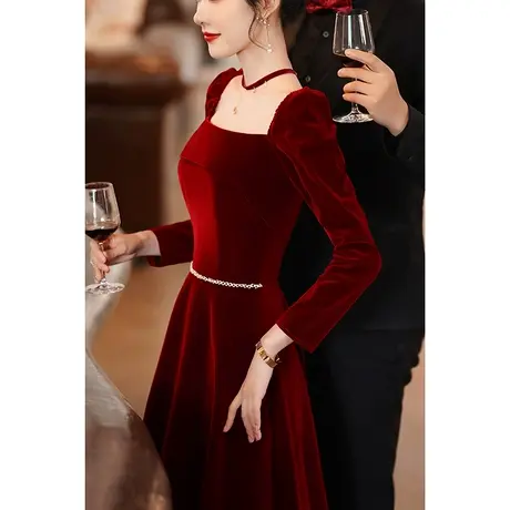 敬酒服新娘丝绒长袖法式高级感红色晚礼服女简单大气订婚回门冬天图片