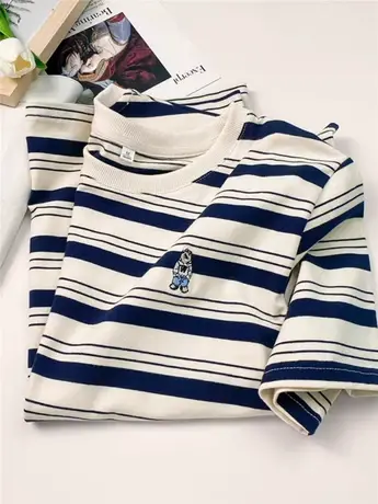 黑白条纹短袖t恤女夏季复古撞色别致上衣设计感显瘦正肩体恤刺绣图片