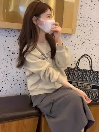 奶茶色无帽卫衣外套女秋冬季加绒加厚短款小个子美式复古欧货上衣图片