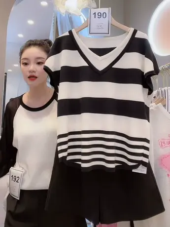 法式复古假两件t恤女夏2023新款法式复古洋气V领条纹显瘦短款上衣商品大图