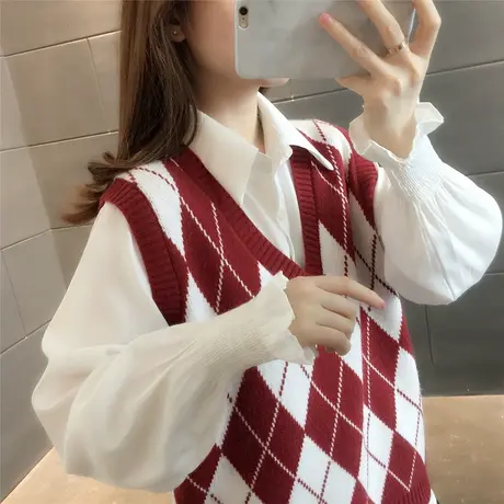 春秋2023新款复古菱格宽松V领短款外搭减龄套头针织背心马甲女装图片