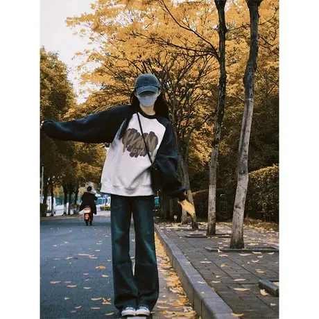 2023新款插肩卫衣女圆领宽松港风chic美式复古无帽春秋薄款上衣服商品大图