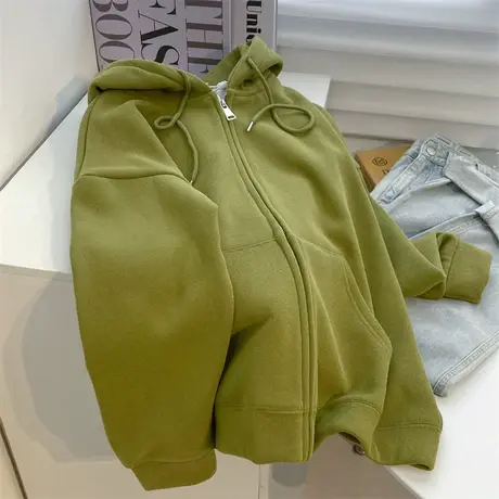 牛油果绿加绒口袋贴标拉链连帽帽衫卫衣女冬季厚实慵懒风外套开衫图片