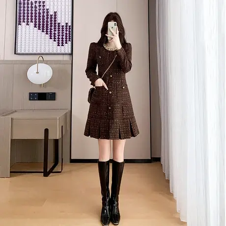 爵莱菲大码法式重工小香风连衣裙女2025年秋冬减龄粗花呢百褶裙商品大图