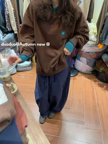 长袖t恤女2023秋冬新款笑脸简约拼色假两件宽松套头卫衣打底衫女图片