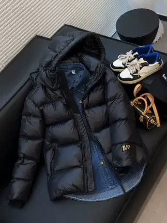 白鸭绒黑色羽绒服女短款2023冬季新款韩版加厚小个子面包服外套潮图片