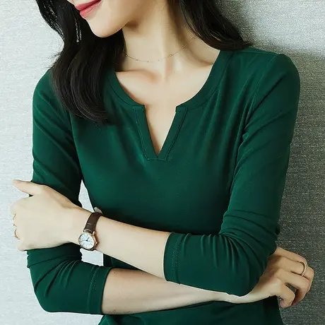 绿色2023春装新款女白色体恤长袖打底衫深v领上衣百搭修身T恤商品大图