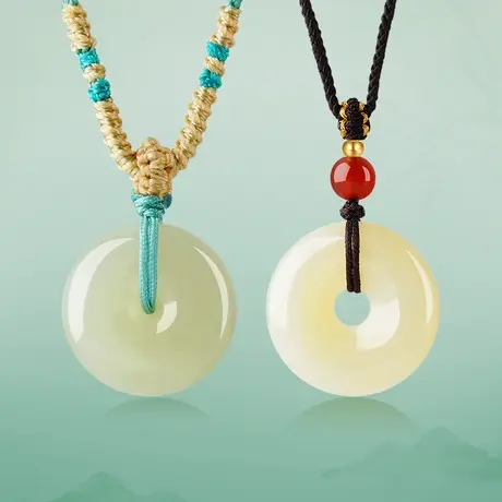 周大生官方和田玉平安扣吊坠挂件正品天然玉石项链女款生日礼物商品大图