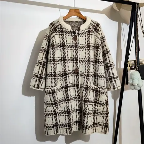 大码毛衣开衫外套女秋冬新款宽松中长款时尚百搭格子加厚保暖大衣商品大图