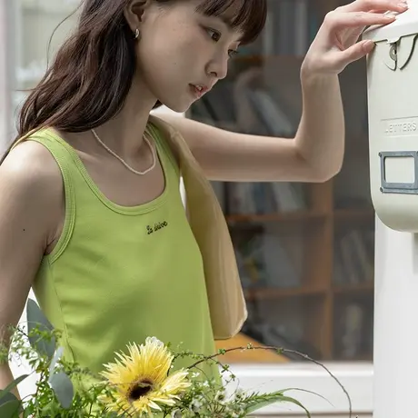 omont蛋挞家 复古U形领刺绣简约吊带背心女夏外穿百搭内搭打底衫图片