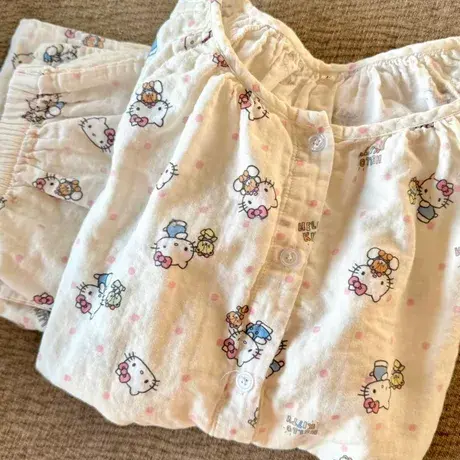 春季上新！圆点kitty猫圆领长袖长裤套装a类纯棉居家服可爱卡通商品大图