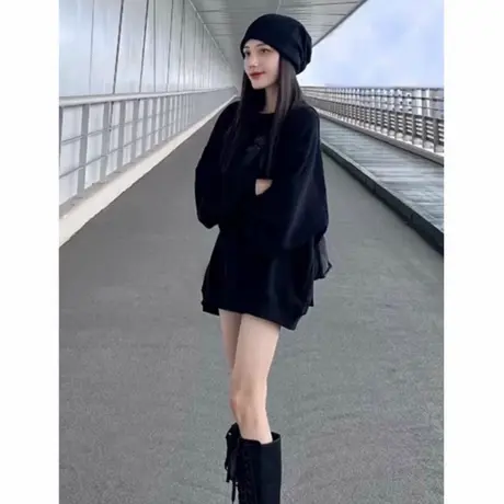 慵懒风中长款套头卫衣女士2025新款秋季穿搭黑色休闲宽松圆领上衣商品大图