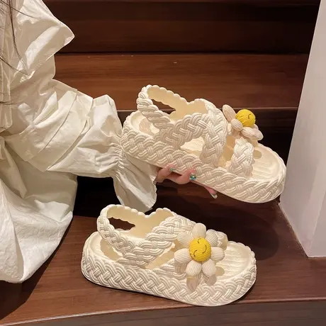 可爱笑脸花朵编织凉鞋女士夏季网红时尚外穿厚底防滑罗马风沙滩鞋商品大图