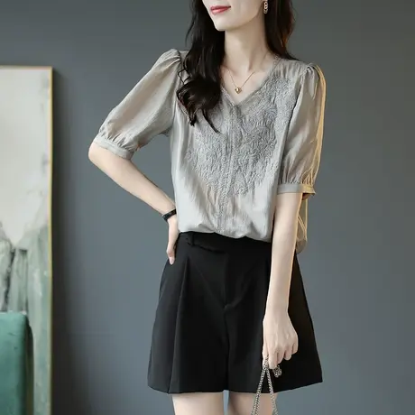 宝诗黎刺绣灰色V领百搭上衣2023短袖薄款蕾丝边雪纺衫女新款夏装商品大图