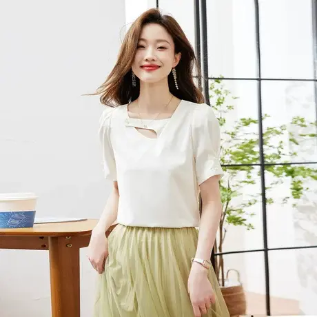 时尚气质短袖衬衫2023年夏季新款淑女温柔甜美宽松显瘦通勤上衣图片