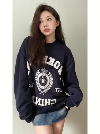 甜酷黑色正肩卫衣女多巴胺秋季穿搭高级感炸街加绒加厚圆领上衣潮图片