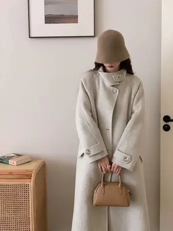 2023年冬季小众设计复古高级立领单排扣女外套双面长绒羊毛呢大衣图片