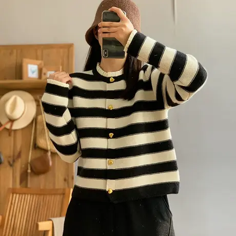 dza 复古小香风荷叶领条纹毛衣外套女春新款宽松长袖针织开衫上衣图片